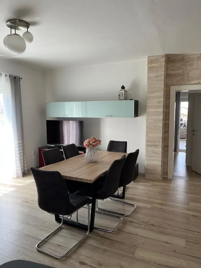 Apartment Leona & Doris Bibinje