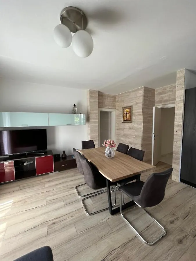 Apartment Leona&Doris Bibinje